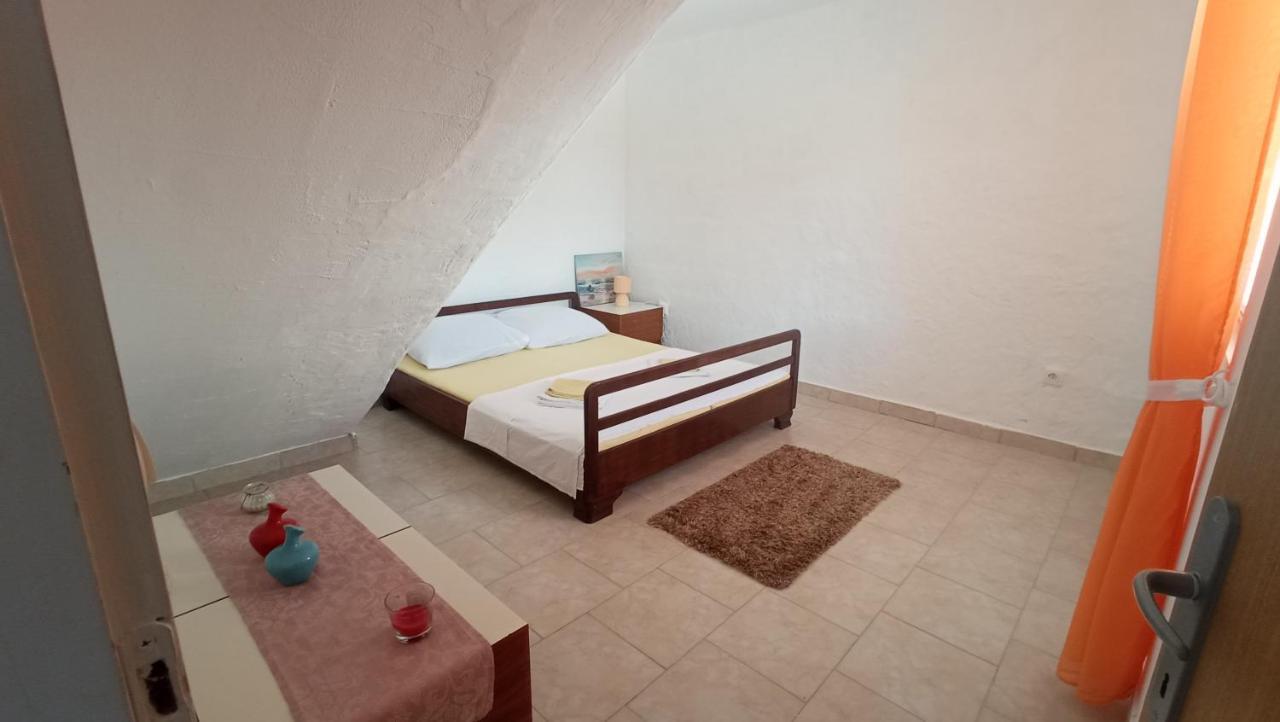 Vila Kula Lejlighedshotel Nin Eksteriør billede